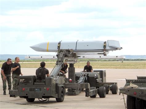 AGM-158 Joint Air to Surface Standoff Missile (JASSM) - Smart Weapons