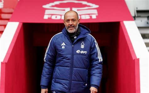 Nuno Espirito Santo up all night on day one in attempt to fix Nottingham Forest - Yahoo Sports