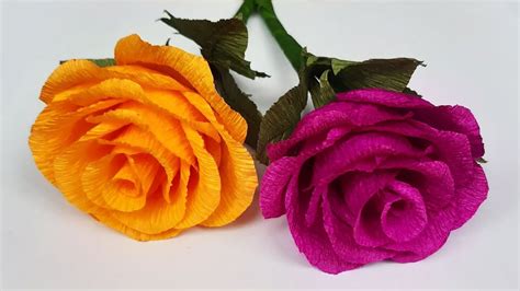 Tissue Paper Roses, Crepe Paper Flowers Diy, Crepe Paper Crafts, Crepe Paper Streamers, Paper ...