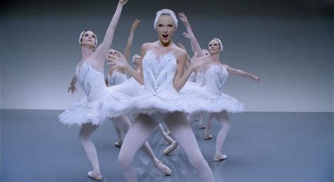 Taylor Swift ‘Shake It Off’ Video Outtakes With Ballerinas – Guardian Liberty Voice