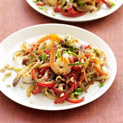 Thai shrimp and vegetable stir-fry | Recipes | WW USA