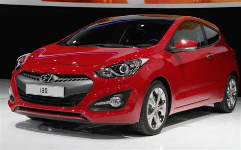 Hyundai 2 Door - Cars