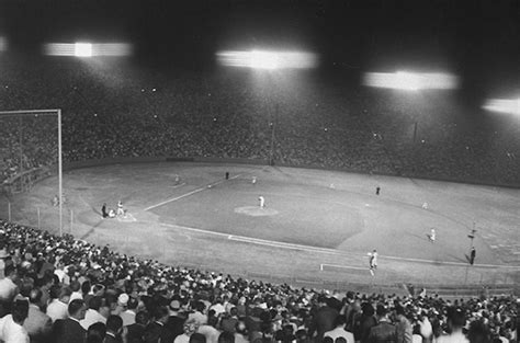 This Day In Dodgers History: Night Game Attendance Record Set At Los ...