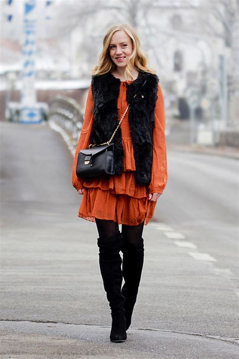 (English) How to style an orange dress as blonde