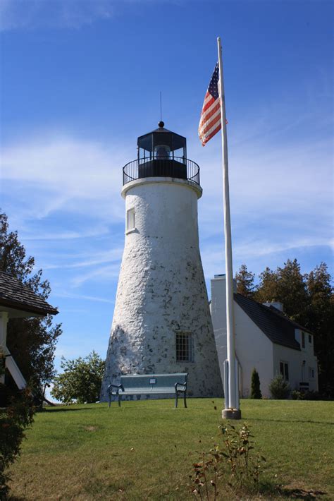 The Old Presque Isle Lighthouse - A Brief History | Lighthouse, Old ...