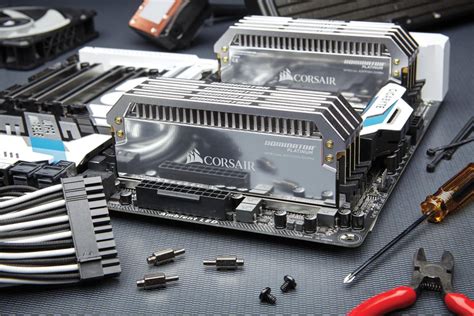 Corsair Updates Dominator Platinum And Vengeance LED DDR4 Modules With Special Edition And New ...