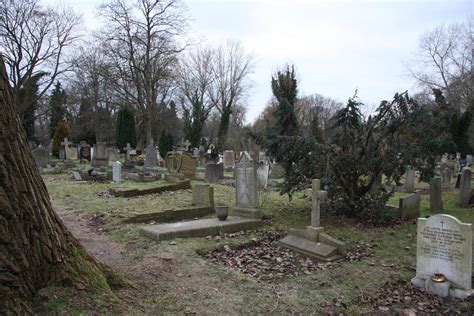 Hendon Cemetery and Crematorium in Hendon, Greater London - Find a Grave Cemetery