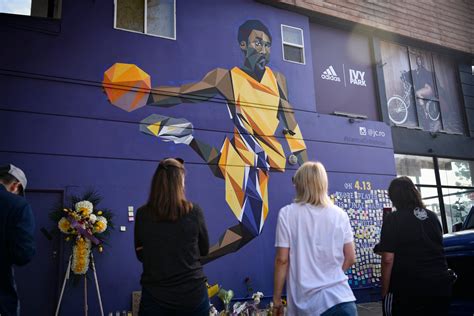 Kobe Bryant remembered in murals around Los Angeles area