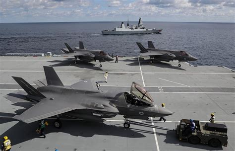 UK’s F-35Bs Land On HMS Queen Elizabeth Aircraft Carrier For The First ...