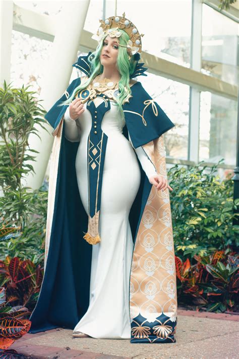 Rhea Cosplay by Reagan Kathryn 💖 Join the church!!!! : r ...