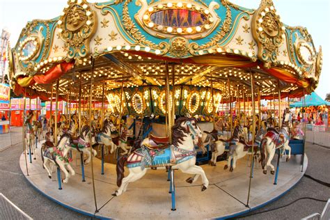 Carousel, Carousel horses, Ceiling art