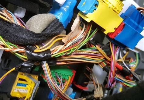 Common Car Stereo Problems, Symptoms, Solutions: Aftermarket Stereos