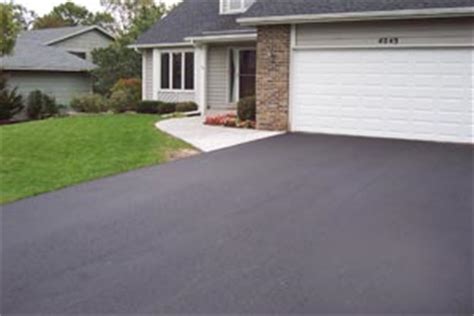 Asphalt Driveway Maintenance & Care - Richfield Blacktop