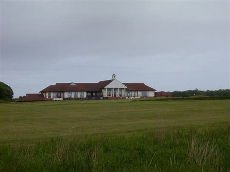 Club House, Bridlington Links Golf Club © JThomas :: Geograph Britain and Ireland