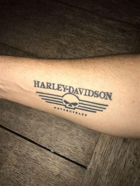 Harley Davidson emblem Tattoo | Harley davidson tattoos, Harley tattoos, Harley davidson gifts