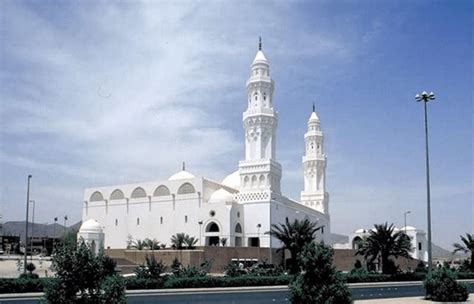 Masjid Dengan Dua Arah Kiblat – Masjid Qiblatain