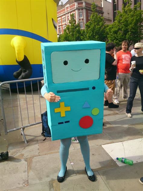 Wonderful BMO Cosplay at yesterday's MCM Expo! : r/adventuretime