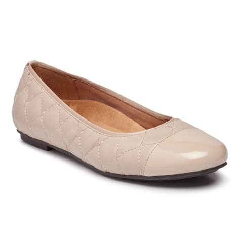 Vionic Desiree Quilted Flat with Arch Support in Beige Leather in 2021 ...