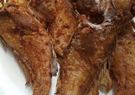 Resep Ikan kerapu goreng gurih oleh vikhamalia - Cookpad