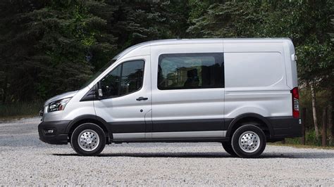 2020 Ford Transit review: A likable high-roof hauler - CNET