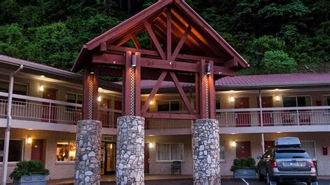 Econo Lodge from $61. Cherokee Hotel Deals & Reviews - KAYAK