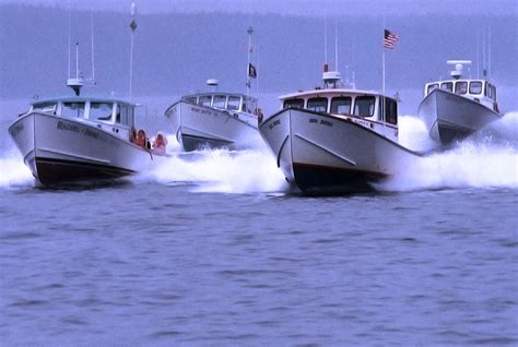 Maine Lobster Boat Racing: Be a Spectator!