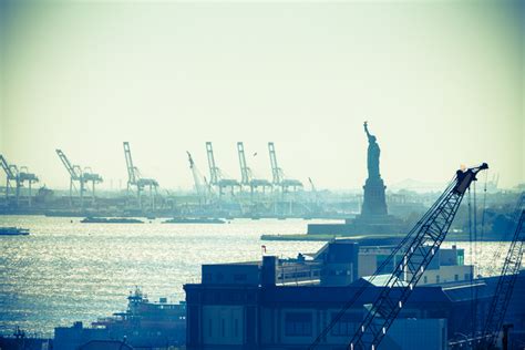 Bumper October for New York/New Jersey as port breaks all-time cargo record - Port Technology ...