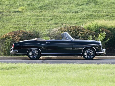 1960 Mercedes-Benz 220 SE Cabriolet | Hershey 2016 | RM Sotheby's