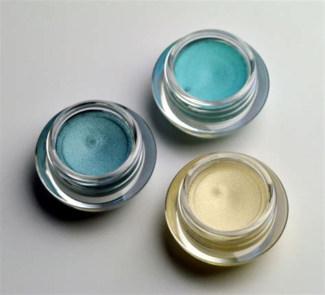 Shiseido Hydro-Powder Eye Shadow Review, Photos, Swatches (H5 Aqua ...