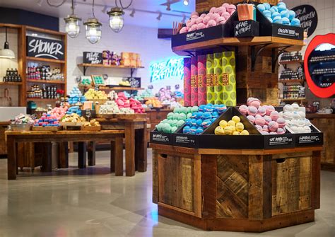 How cosmetics retailer Lush is making purposeful profit through circularity | Greenbiz