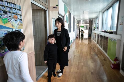 Elementary schools in South Korea are running out of children - Los ...