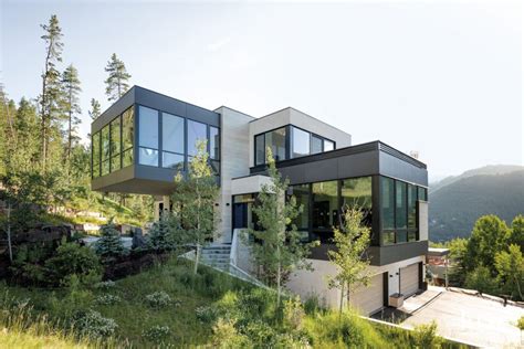 A Modern Colorado Vacation Home Embraces The Mountain Views | Luxe Interiors + Design | Vacation ...