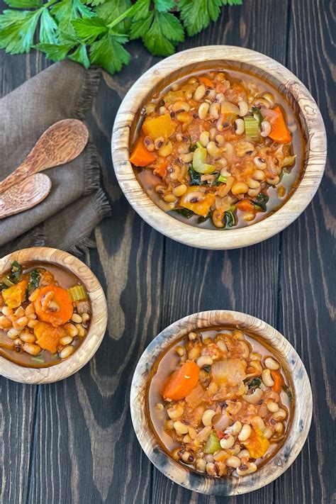 Vegan Black-Eyed Peas Soup - Healthier Steps