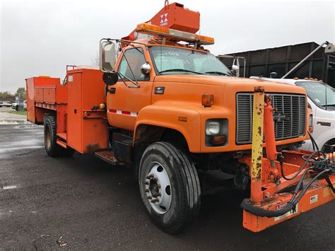 2002 Chevrolet C7500 - STE Truck Equipment Inc.