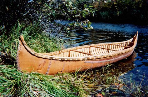 Choose a style – Natural Birch Bark Canoes