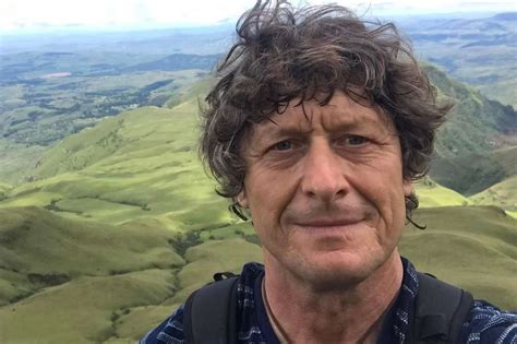 56-Year-Old Climber, a Hiking 'Legend' Who Summited Mt. Everest 10 Times, Dies on Mountain in ...