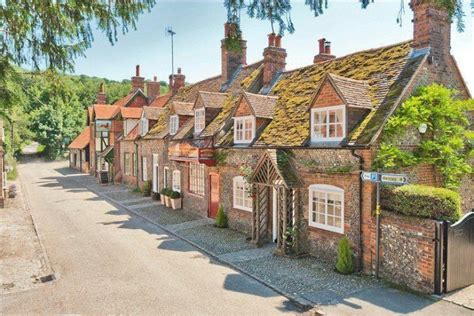 Top 10 Exciting English Villages - Places To See In Your Lifetime