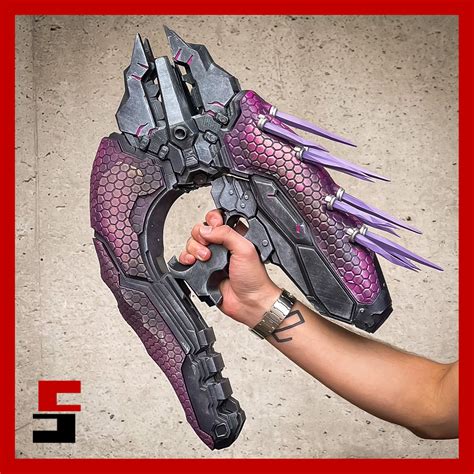 3D file Halo Needler Prop Replica Halo 3 Halo 4 Cosplay 😇 ・3D printing design to download・Cults