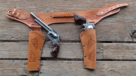 TEXAS COWBOY DOUBLE LEATHER holster TOY CAP GUN SET sm | Wild West Toys