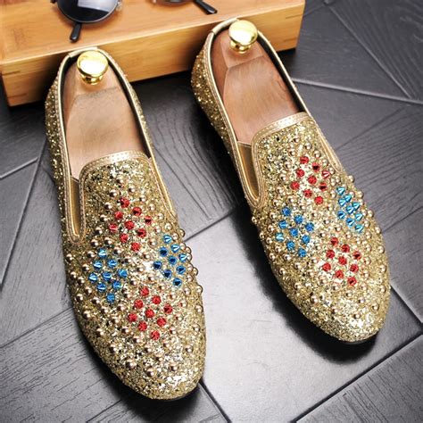 2018 luxury designer loafers men Young fashion men's tiptoe rivets sequins casual flat soled ...