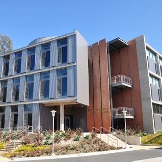 UCR's School of Medicine Research Building secures LEED Gold - DesignCurial