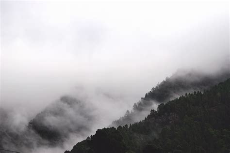 Foggy Mountain Wallpapers - Top Free Foggy Mountain Backgrounds - WallpaperAccess