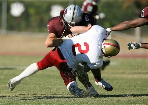 Tackling Orthopedic Football Injuries - Lawrence Li, MD