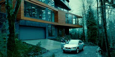 "Twilight:" The Cullen Family's Contemporary House - Hooked on Houses