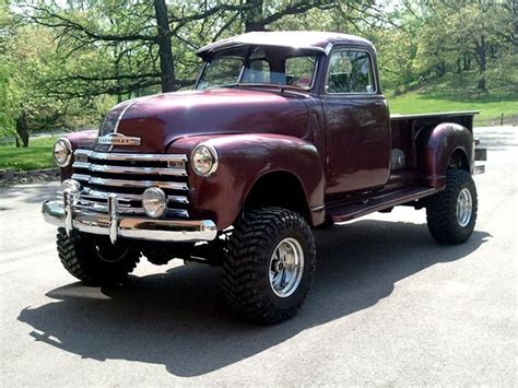 1950 Chevy 4X4- can't you just see me antiquing in this! Old Pickup Trucks, Classic Pickup ...