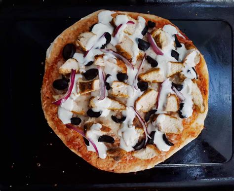 Chicken Shawarma Pizza Recipe - The Odehlicious Pizza Recipes, Chicken Recipes, Cooking Recipes ...