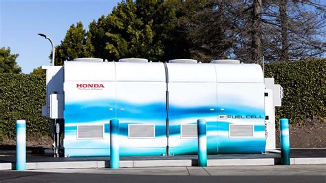 What Honda And GM's New Hydrogen Fuel-Cell Partnership Means For The EV Industry