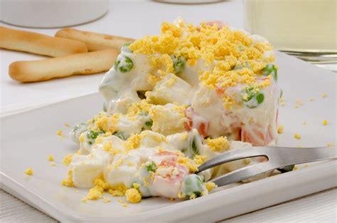 Ensaladilla rusa - 16 recetas fáciles - Unareceta.com