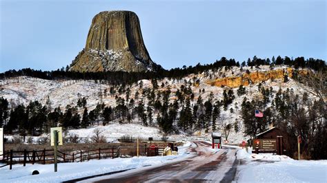 Devils Tower National Monument, US holiday accommodation: holiday ...