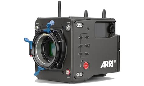 ARRI ALEXA 35 vs ALEXA Mini LF Side-by-Side Footage Comparison | 4K Shooters